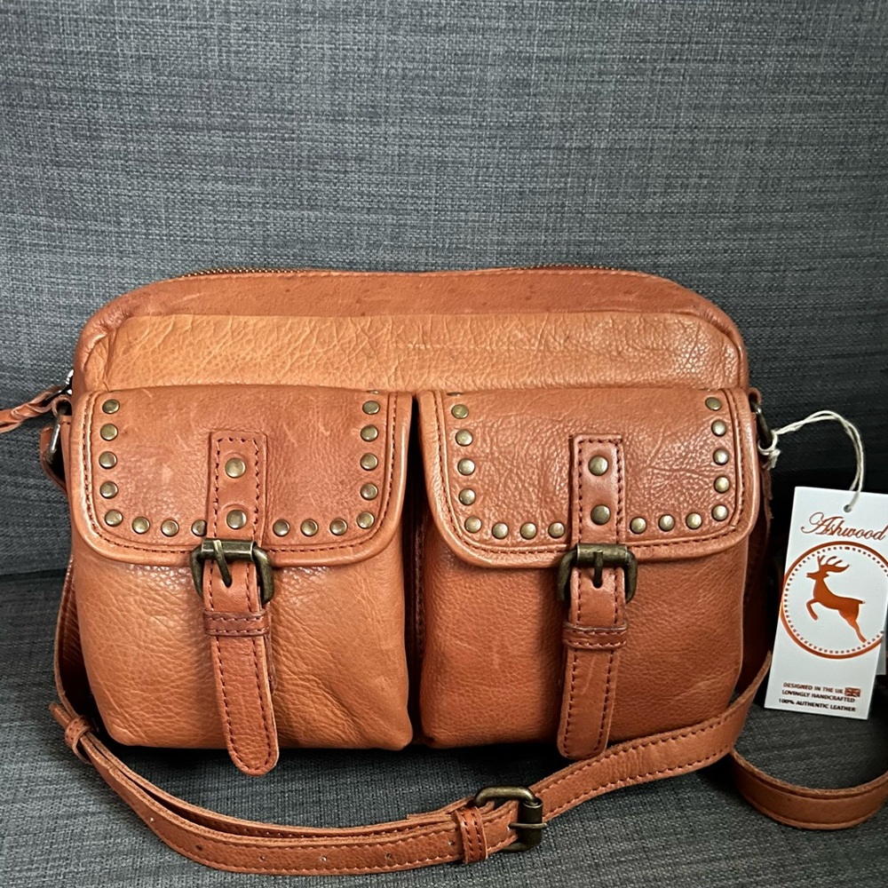 NWT ASHWOOD LEATHER CROSSBODY SHOULDER BAG